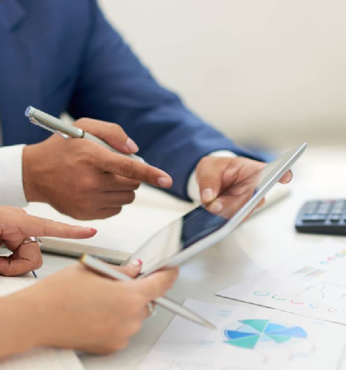 About Finance Expert Income